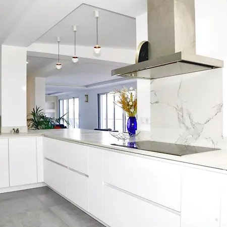 Casa vacanze Characterful House Modern Natural Elegance *