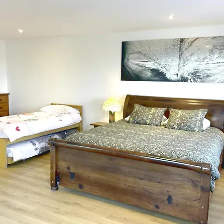 Casa vacanze Characterful House Modern Natural Elegance